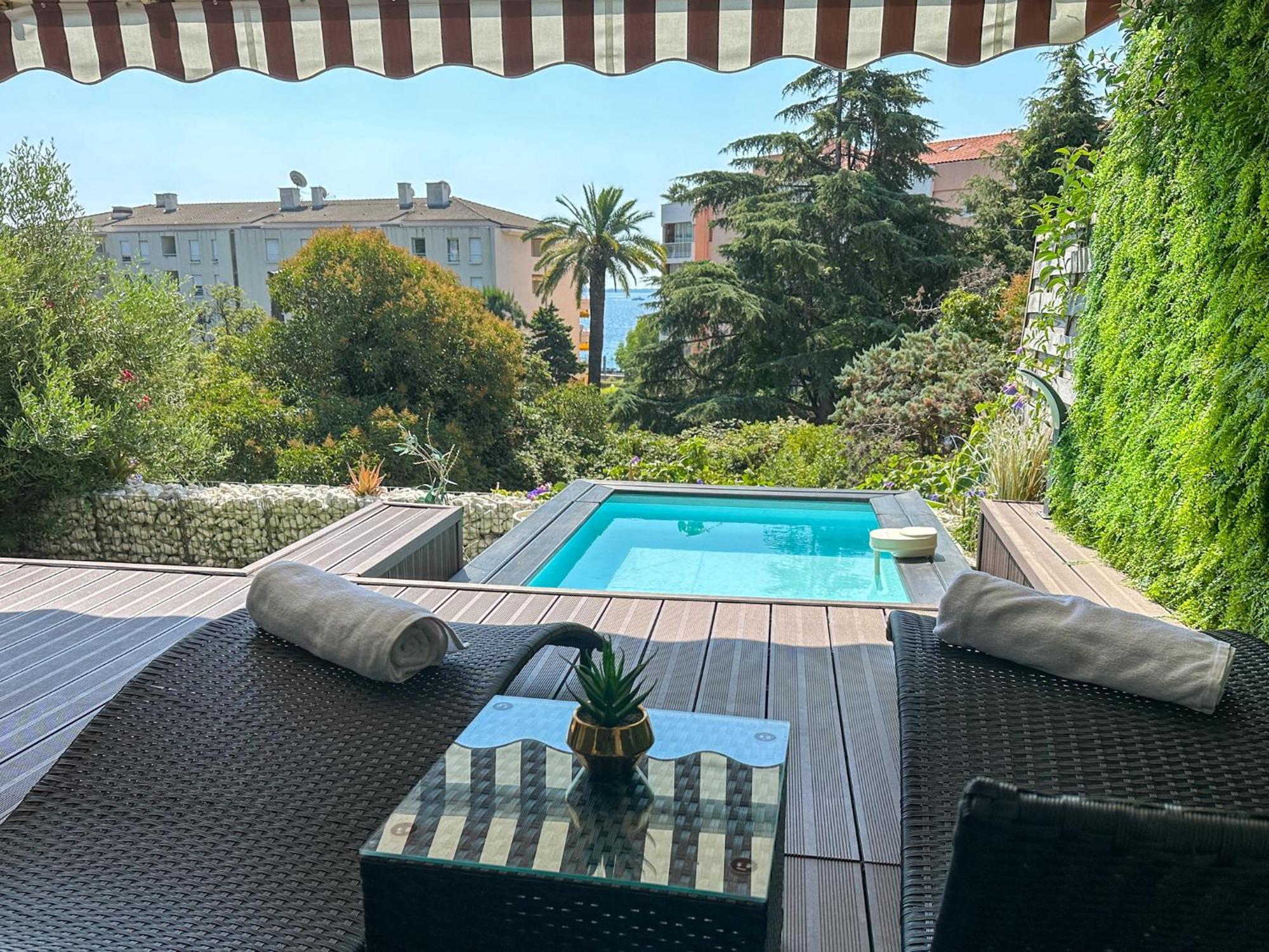 Escapade Balneaire, Piscine Privee Et A Deux Pas Des Plages Appartement Cannes